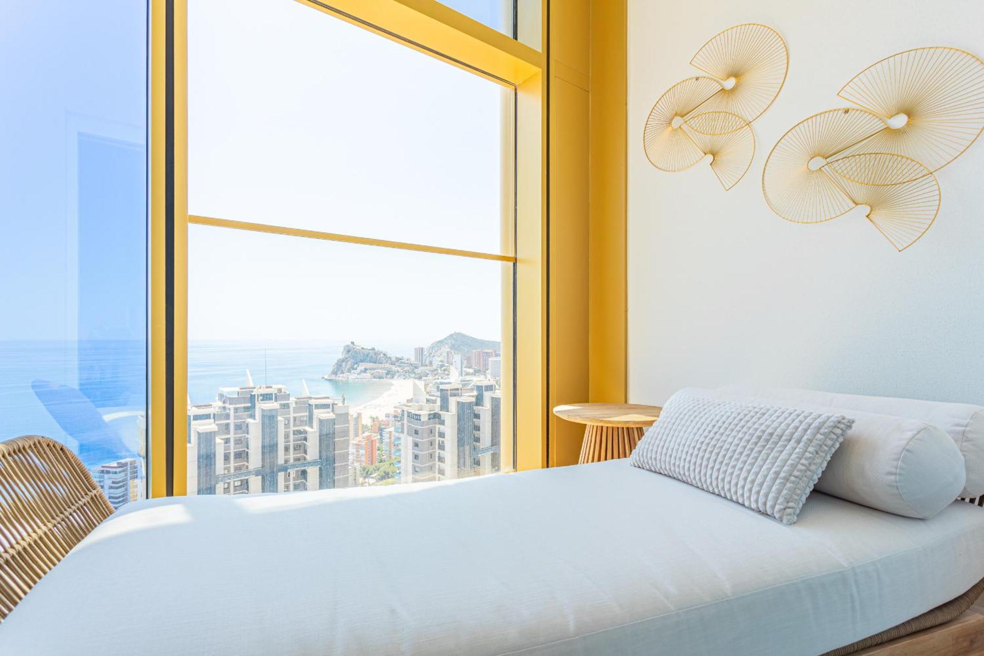 Апартаменты Intempo By Holuxe - 225 - 22Nd Floor Бенидорм Экстерьер фото